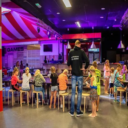 Villa Comfortable In Limburg With Shared Pool Roggel